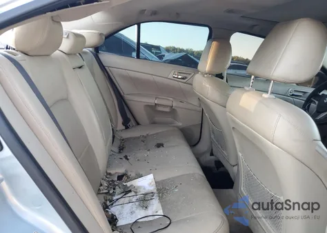 2011 Suzuki Kizashi Sport Sls z USA, uszkodzony, nr VIN JS2RE9A89B6110780